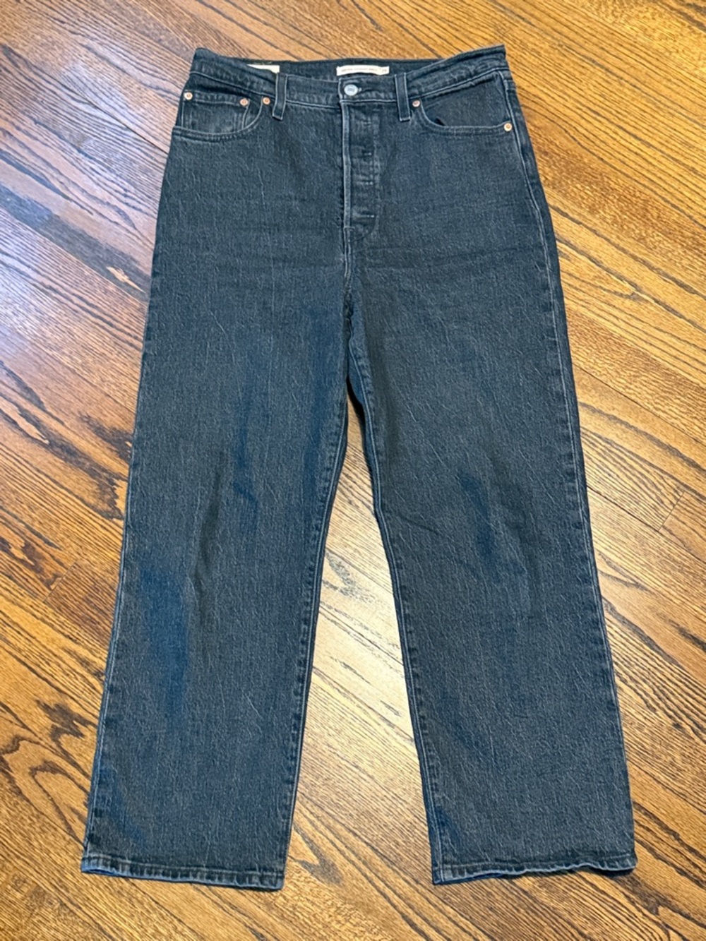 B37 Levi's Women's 29 Black Ribcage Straight Ankle Leg Jeans